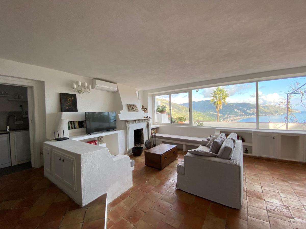 Willa La Casa Nella Roccia Taormina Zewnętrze zdjęcie